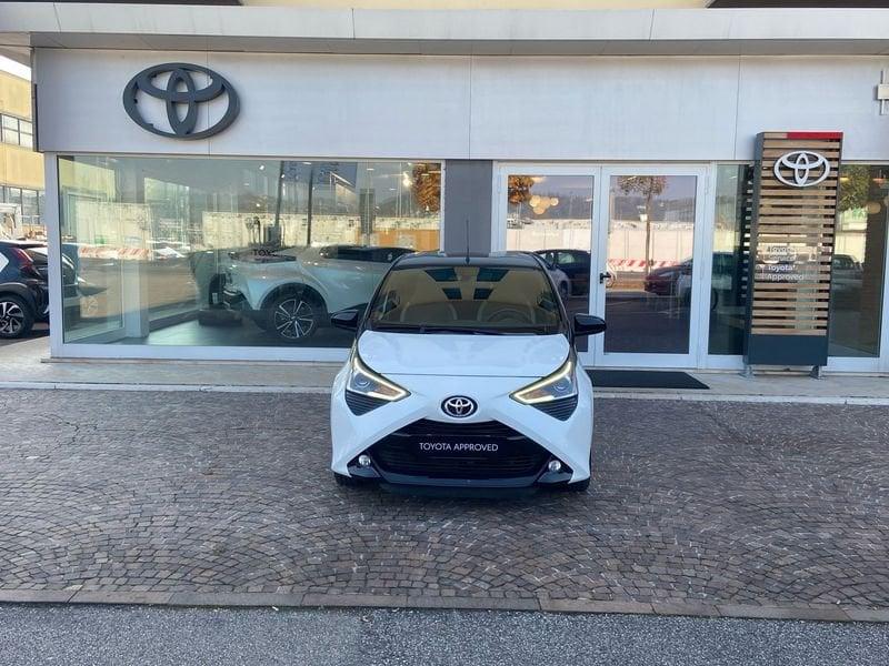 Toyota Aygo Aygo Connect 1.0 VVT-i 72 CV 5 porte x-play