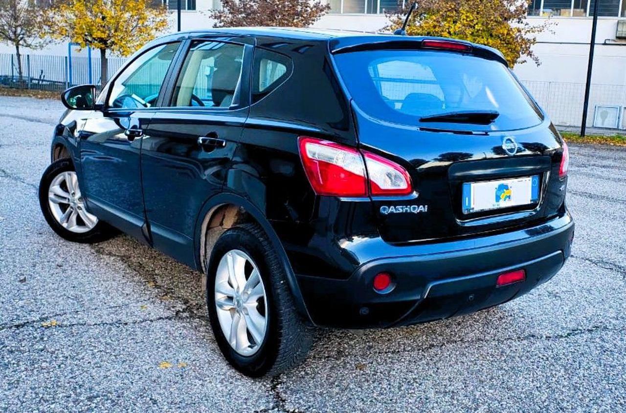 NISSAN Qashqai 2.0 dCi DPF n-tec