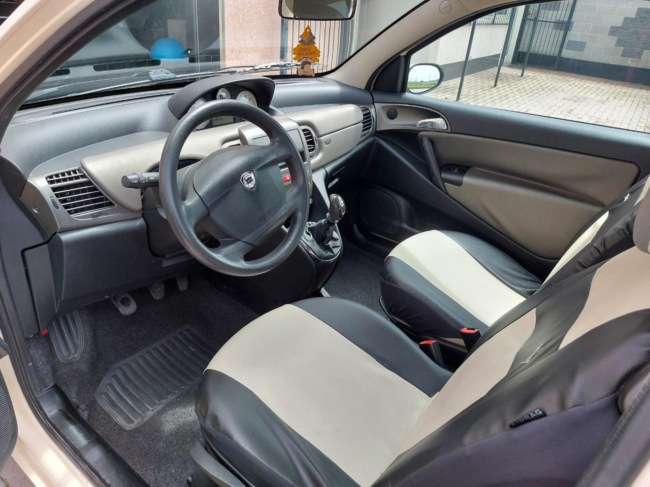 Lancia Ypsilon 1.2 EURO 4 X NEOPATENTATI