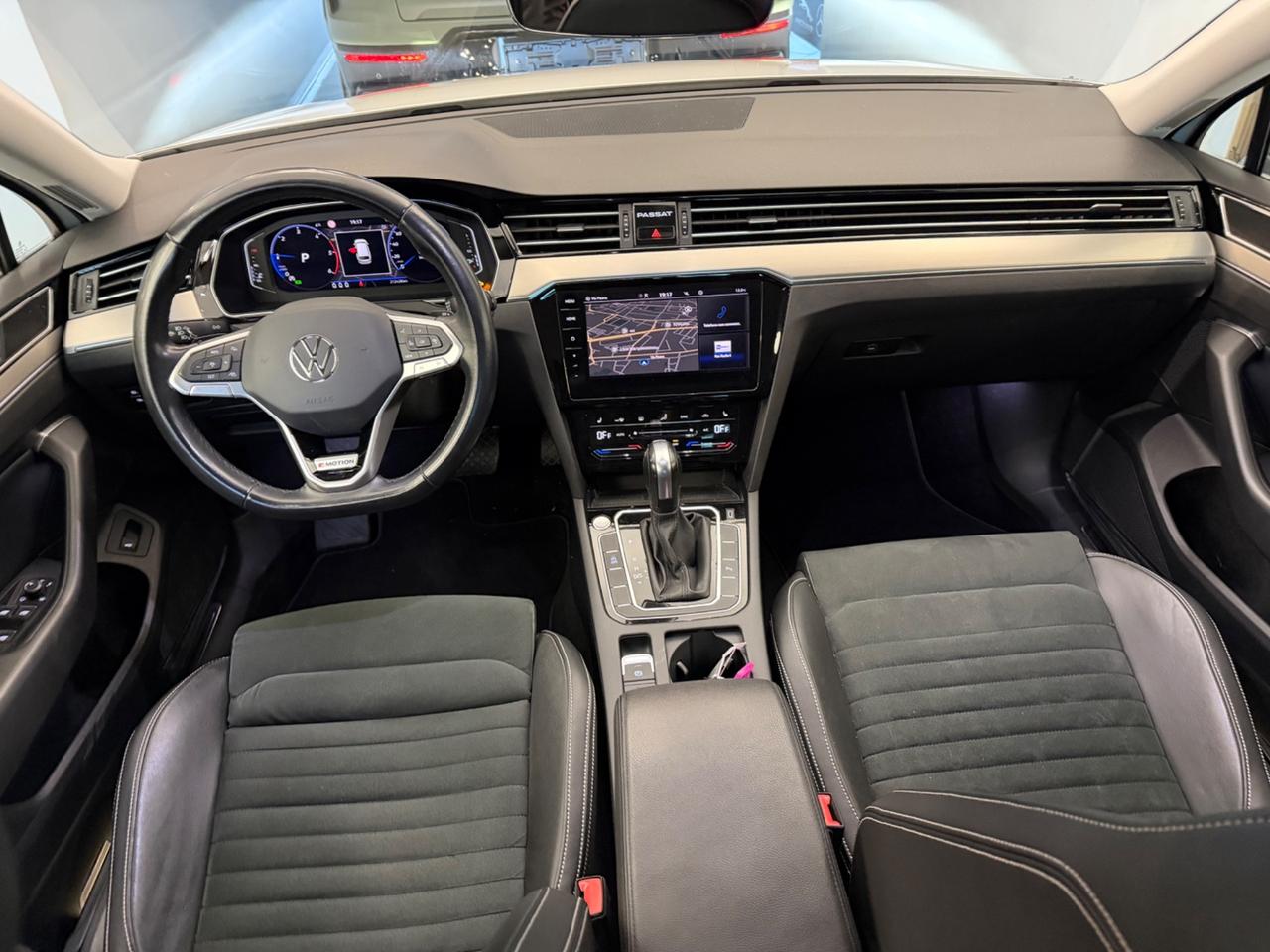 Volkswagen Passat Variant 2.0 TDI SCR 200 CV 4MOTION DSG Executive