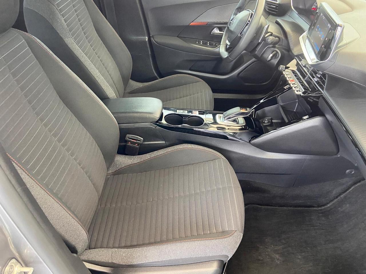 Peugeot 2008 PureTech 130 S&S EAT8 Active Pack