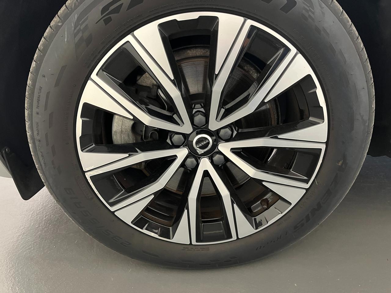 VOLVO XC60 2.0 B4 AUTO INSCRIPTON