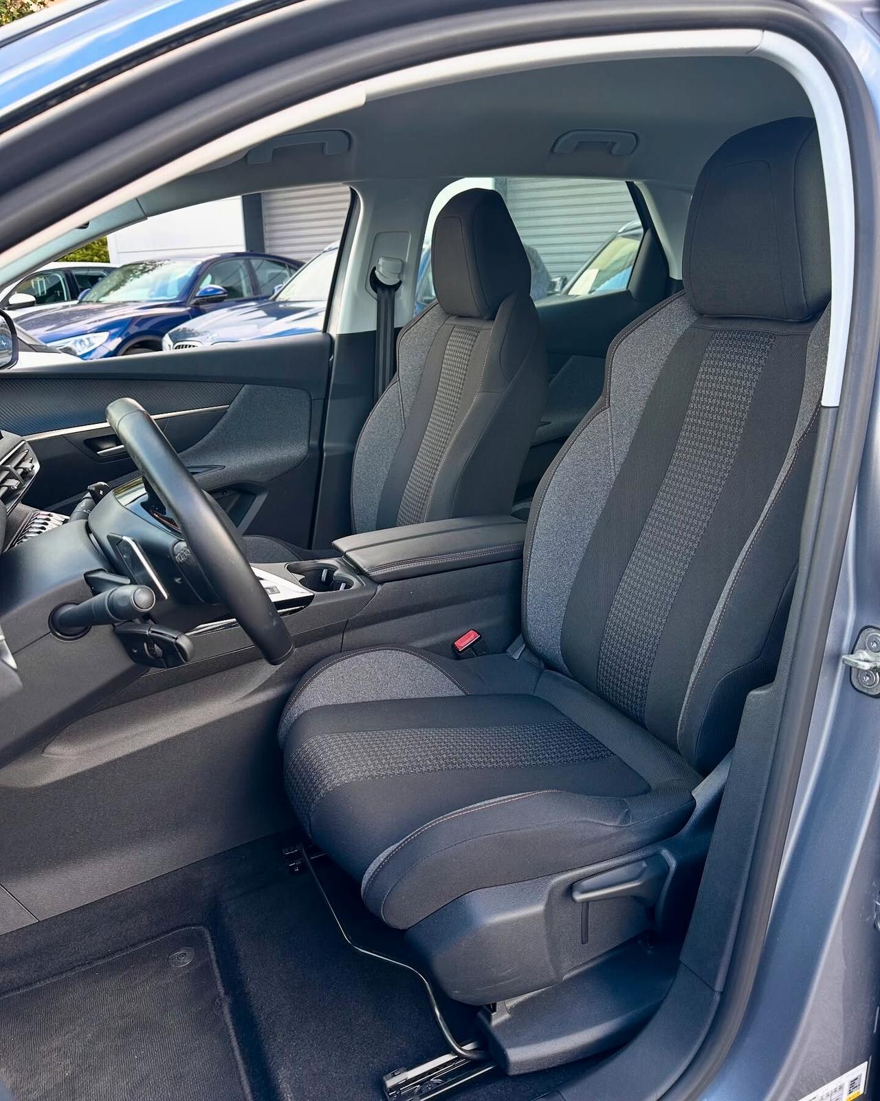 Peugeot 3008 BlueHDi 130 S&S Business