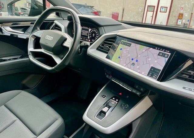 Audi Q4 35 e-tron Business Advanced