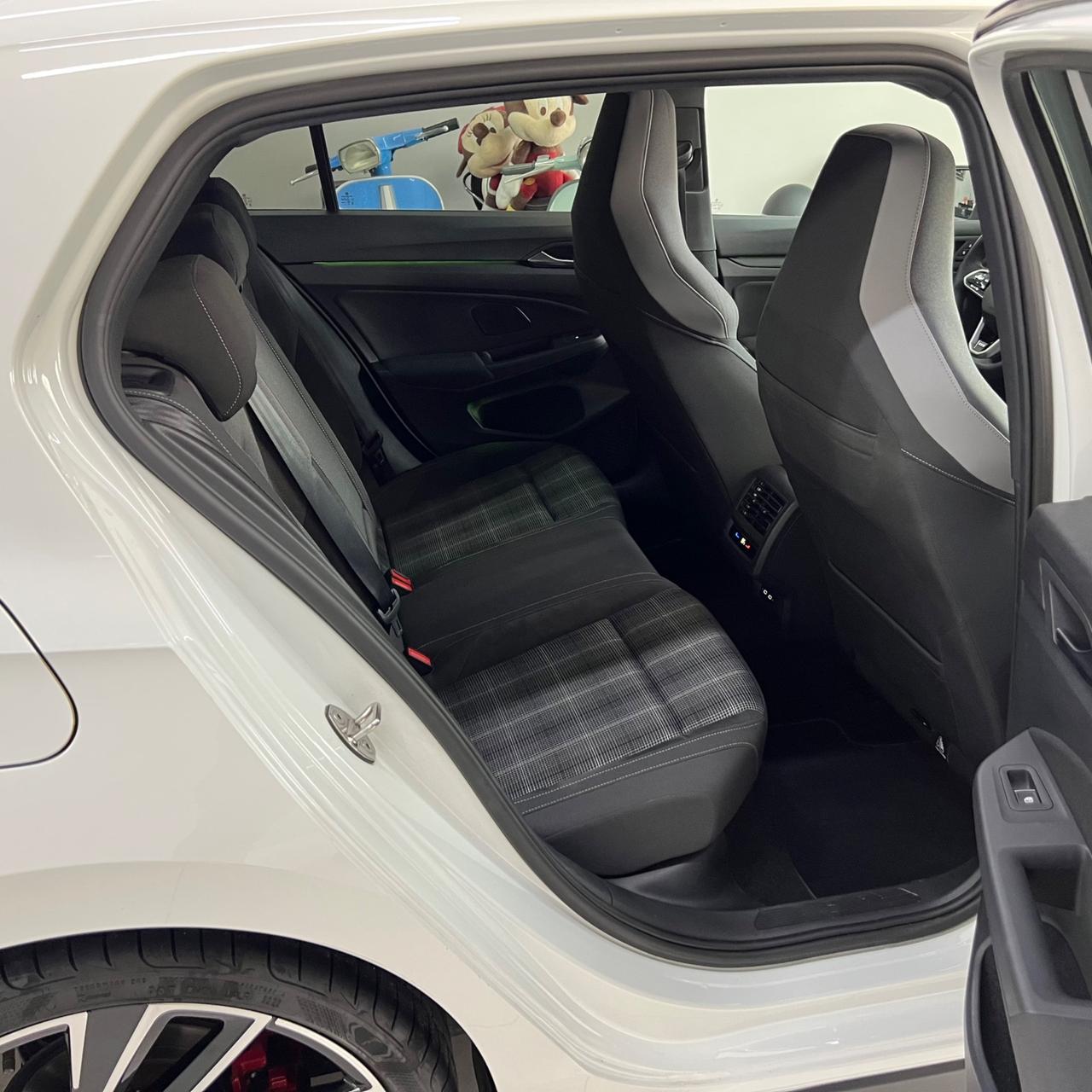 Volkswagen Golf GTD 2.0 TDI DSG 200CV TETTO HARMAN-KARDON