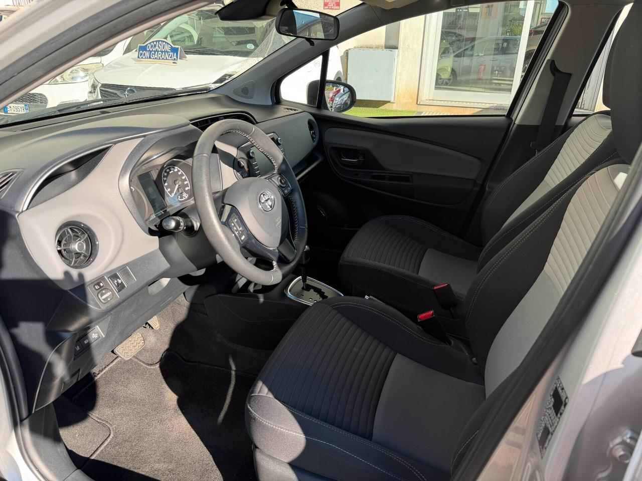 Toyota Yaris 1.5 Hybrid Active NEOPATENTATI