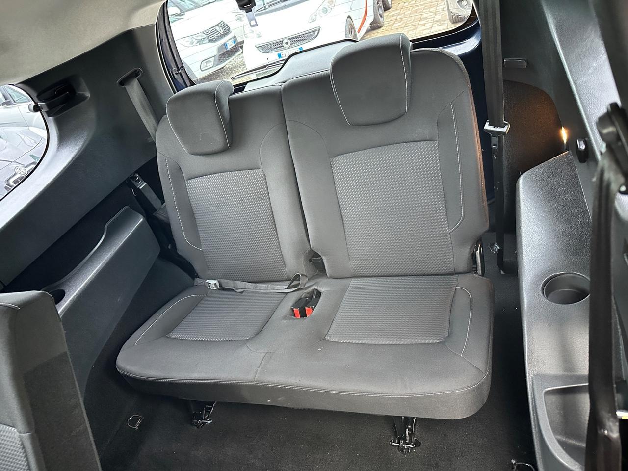 Dacia Lodgy 1.6 Benzina 7 posti Lauréate