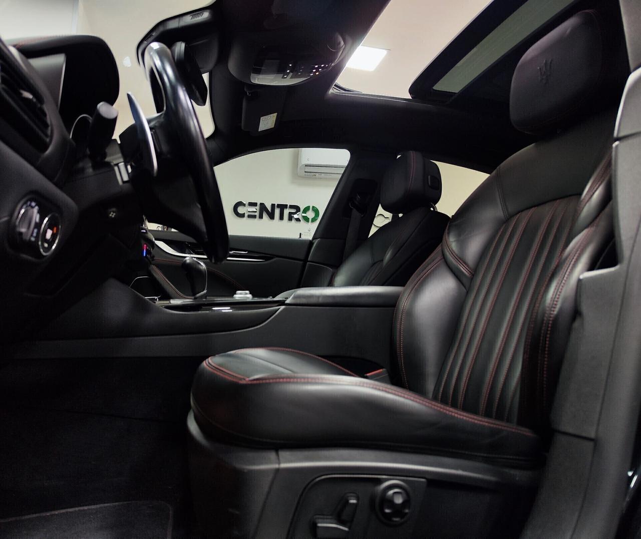 Maserati Levante V6 Diesel 275 CV AWD Gransport Tetto