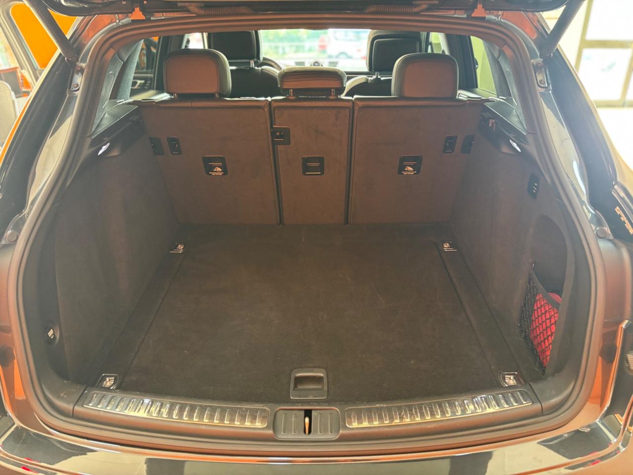 Porsche Macan 2.0 245 cv matrix-navi-tetto-pelle permute finanziamenti