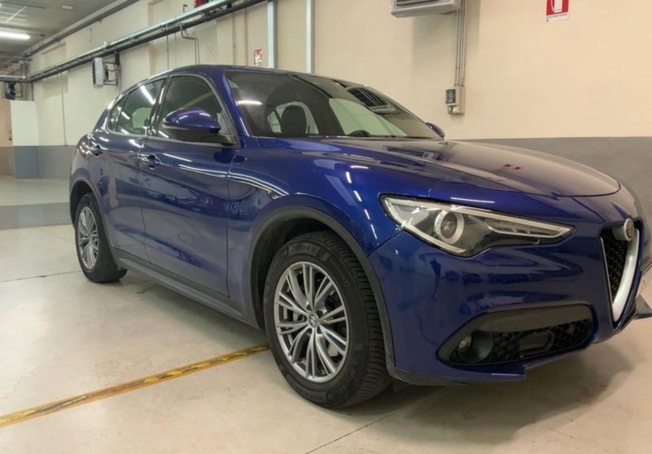 Alfa Romeo Stelvio 2.2 Turbodiesel 160 CV AT8 RWD Business