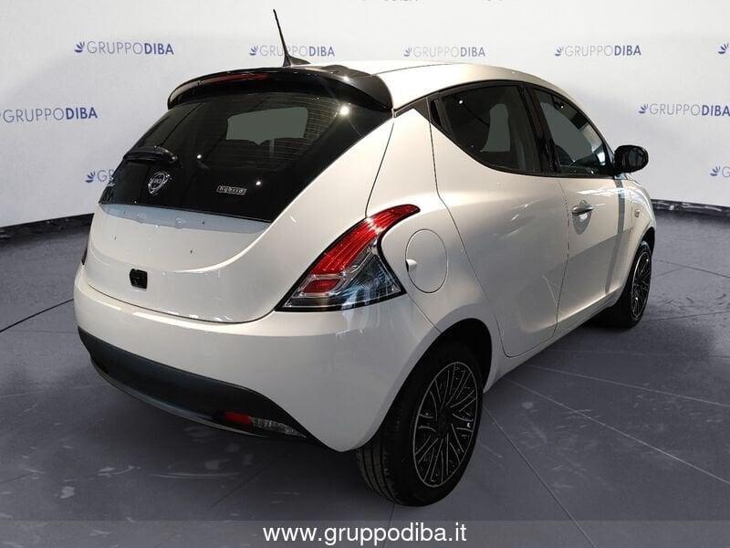 Lancia Ypsilon 11M My23 1.0 Firefly 70 CvStart&Stop Hybrid Go