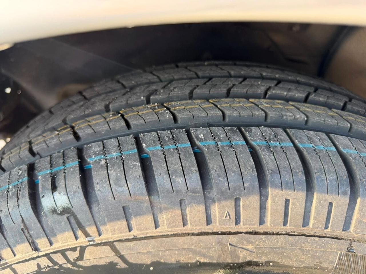 Nissan Navara King Cab 2.5 Diesel 2 porte con gancio di traino