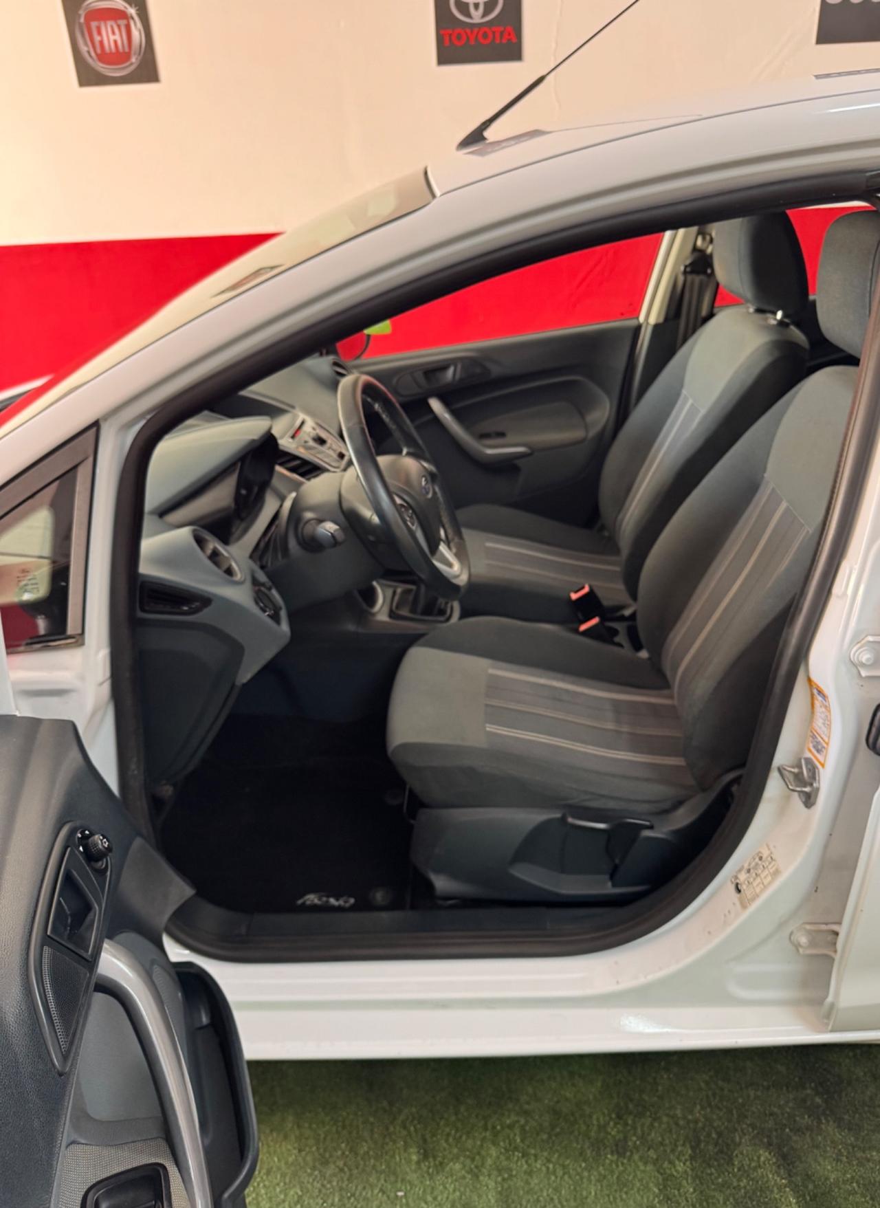 Ford Fiesta Fiesta 1.2 BENZINA 82 CV,100000 CHILOMETRI