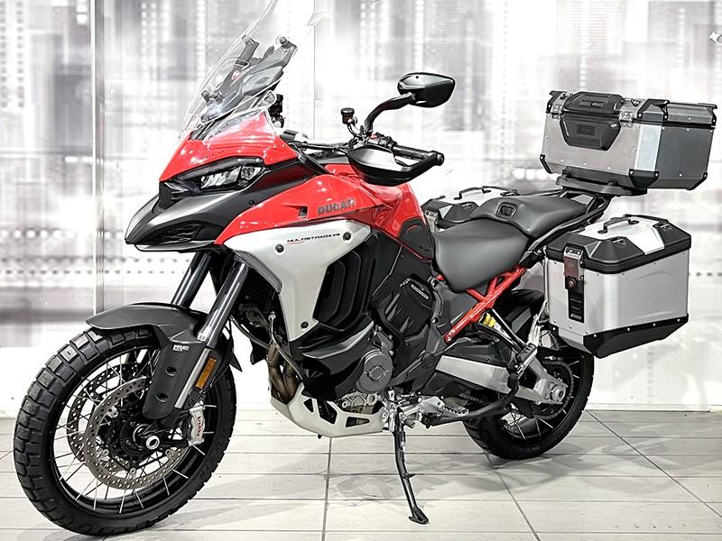 Ducati Multistrada V4 Rally Travel & Radar