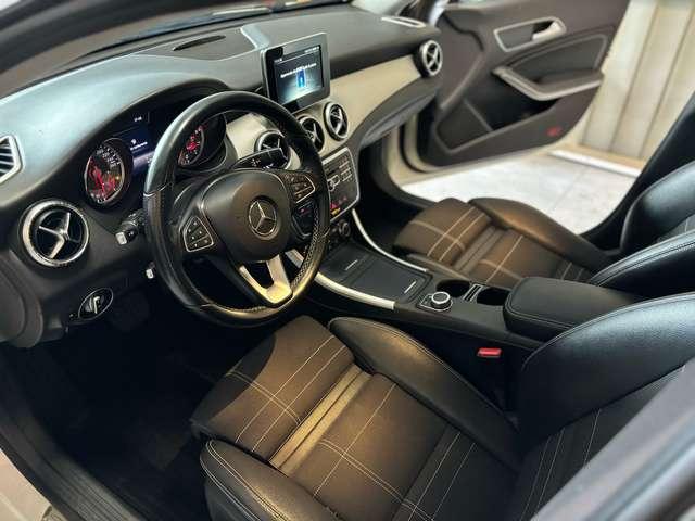 Mercedes-Benz CLA 200 Shooting Brake d (cdi) Premium 4matic AMG
