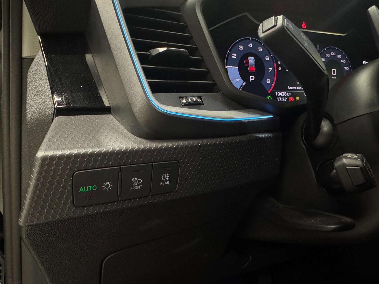 Audi A1 A1 Sportback 30 1.0 tfsi Identity Black 116cv s-tronic