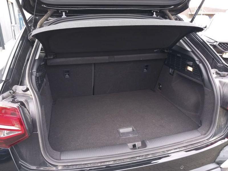 Audi Q2 Q2 30 TFSI Business Advanced LED PDC COCKPIT