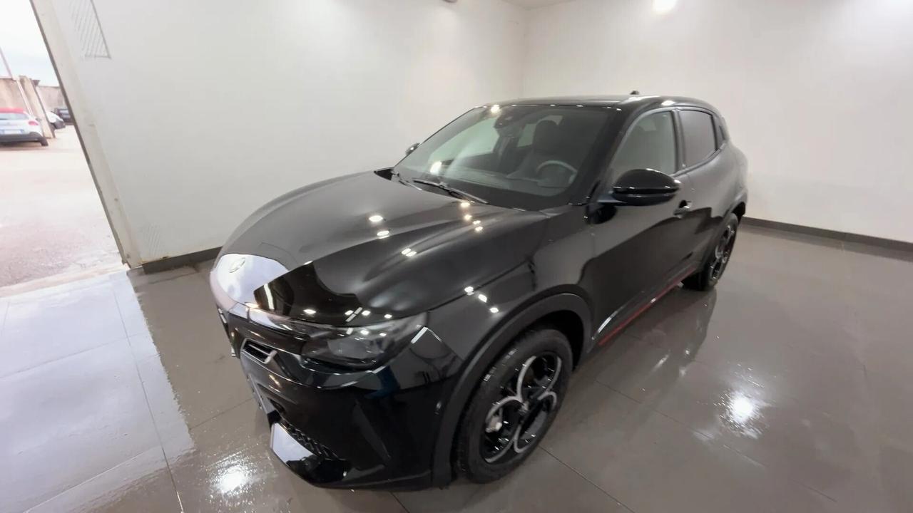 Alfa Romeo Junior Speiale 1.2 145 CV Hybrid