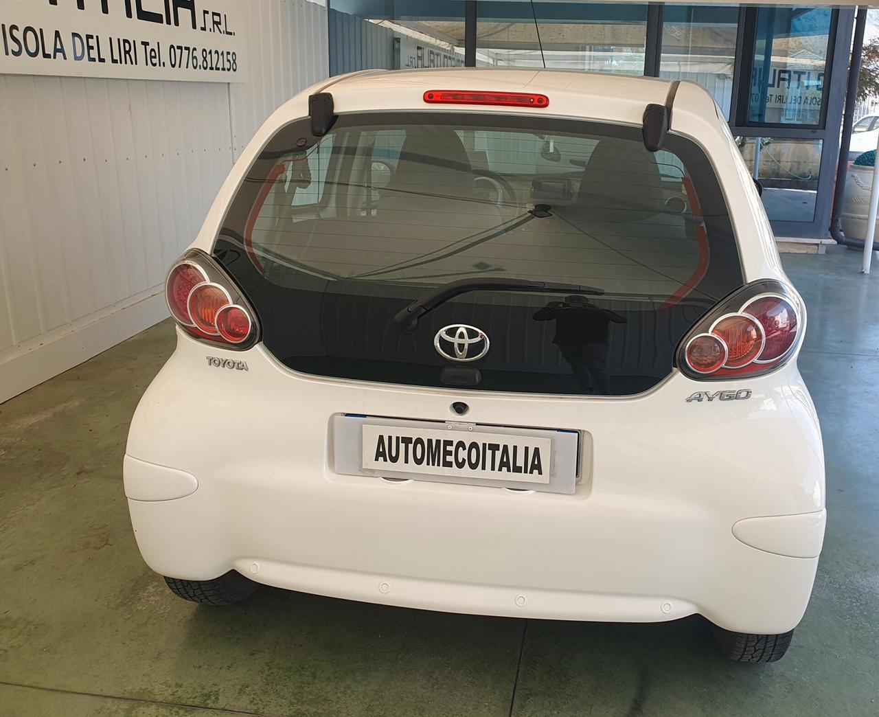 Toyota Aygo 5 porte 1.0 BENZ - 2012 - KM. 134.000