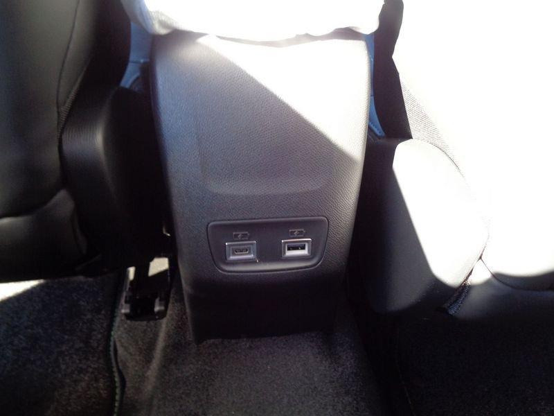 Peugeot 2008 2008 Hybrid 145 e-DCS6 GT