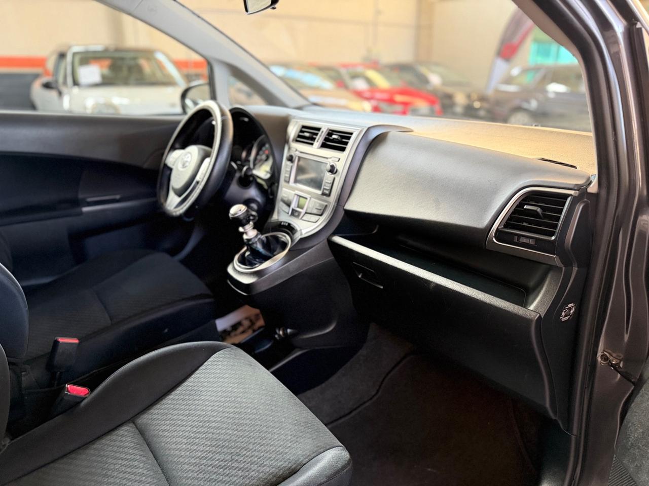Toyota Verso-S 1.3 MT Active NEOPATENTATI