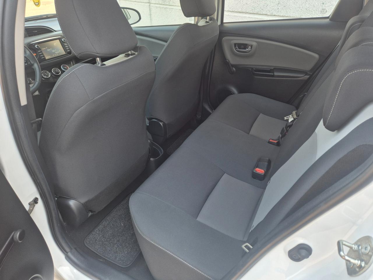 Toyota Yaris 1.0 Benzina Euro 6 NEOPATENTATO