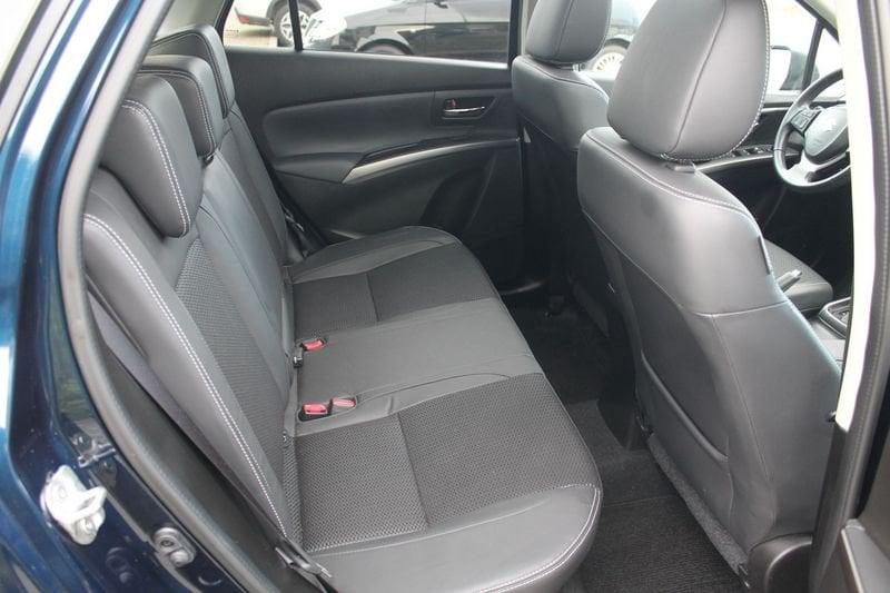 Suzuki S-Cross S-Cross 1.5 140V Hybrid A/T Starview