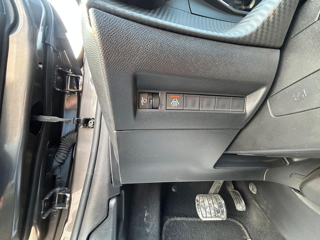 Peugeot 208 PureTech 100 Stop&Start 5 porte Allure