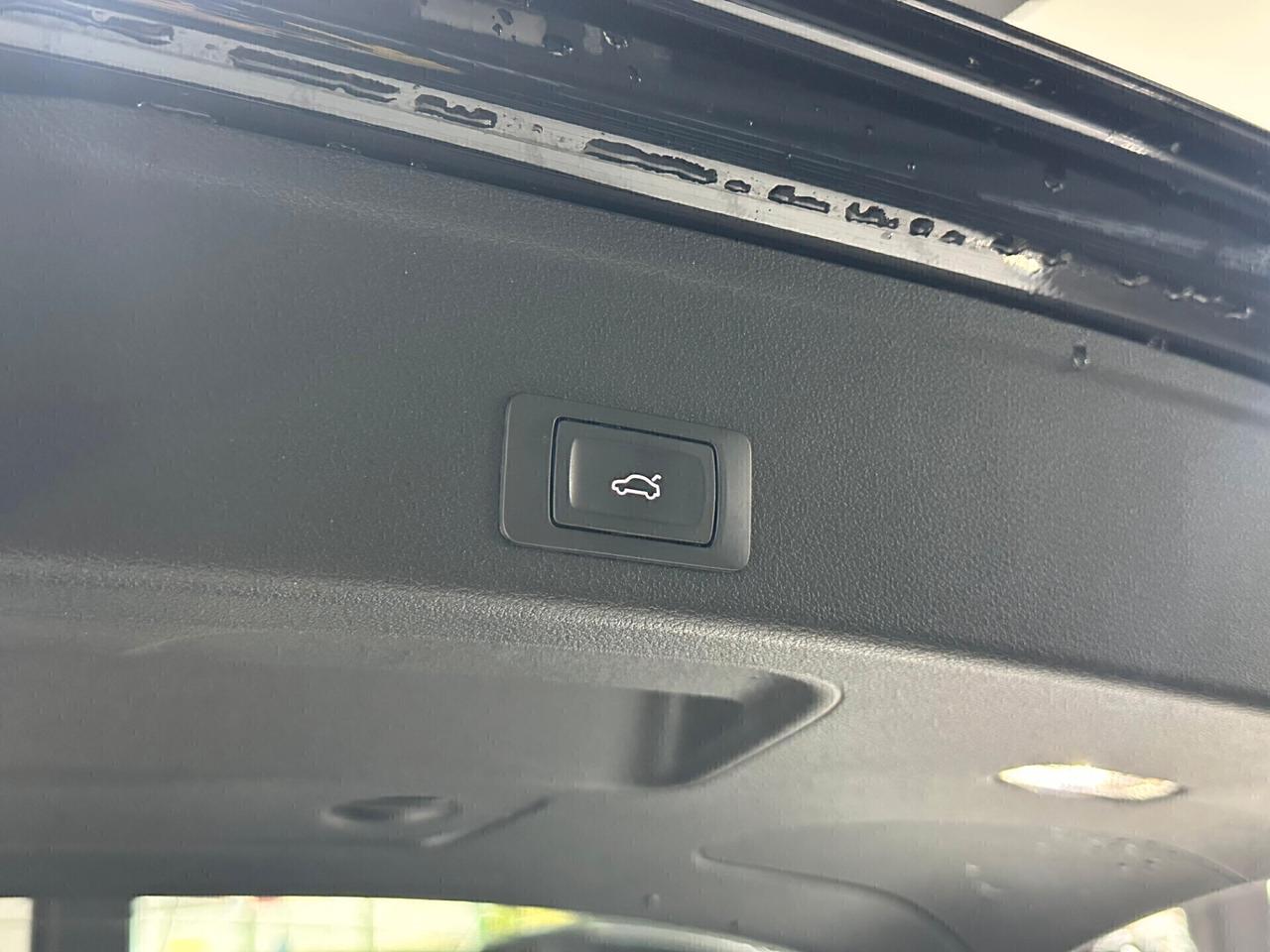 Audi A4 Avant 30 2.0 tdi 122cv s tronic