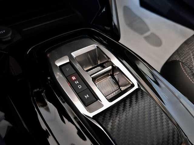 Peugeot 208 Hybrid 136 e-DCS6 Allure