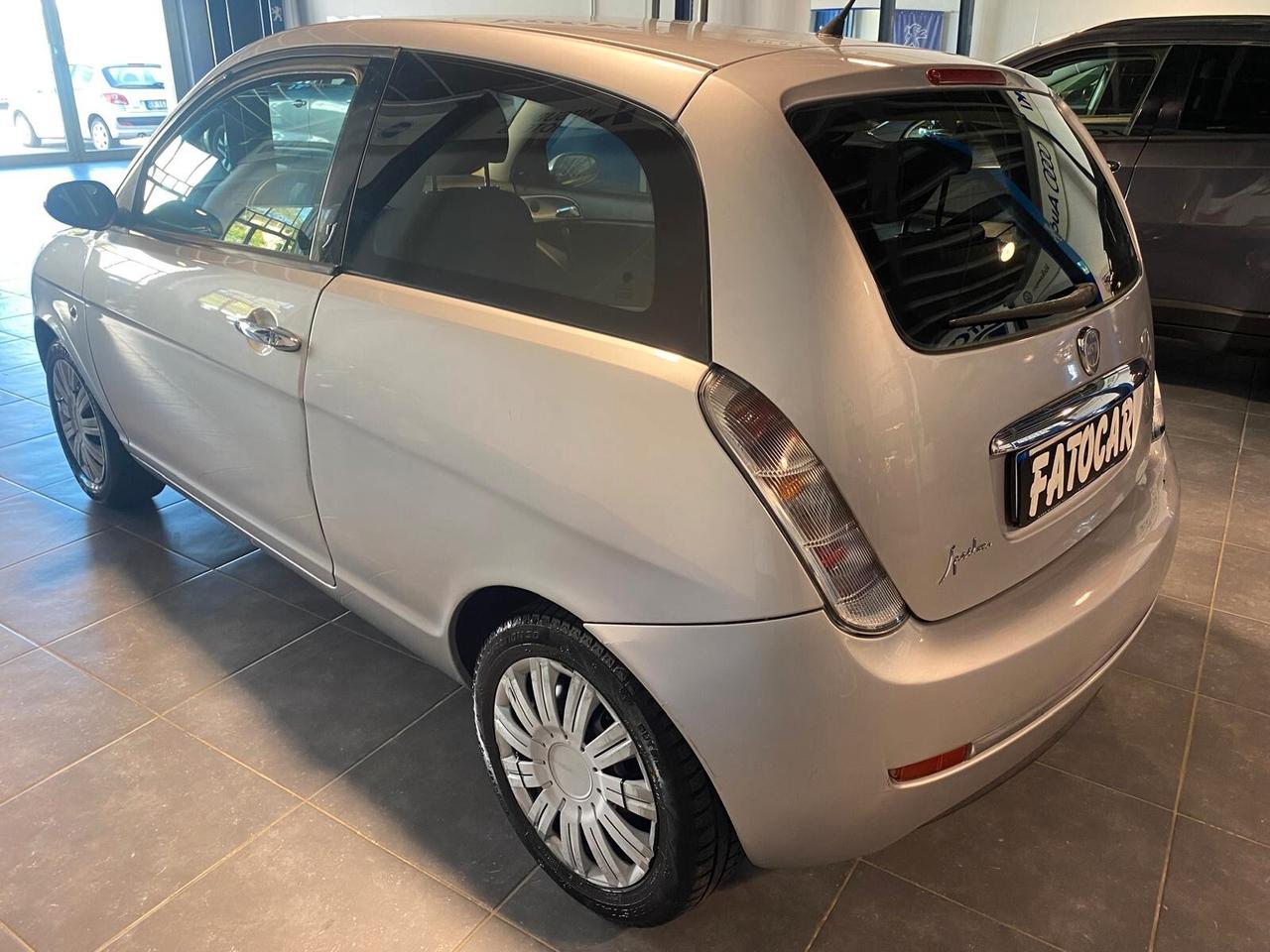 Lancia Ypsilon 1.2 Argento