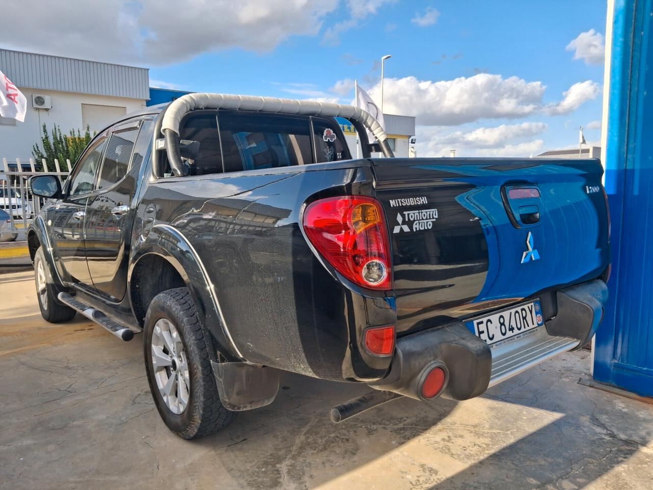 MITSUBISHI L200 D/C Worrior 2.500 DI-D 178cv A/T