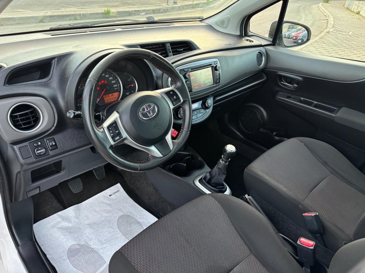 Toyota Yaris 1.4 D-4D 5 porte Lounge