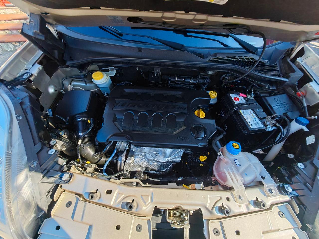 Fiat Dobló 1,6 diesel 10/2014 Cv90 POSTI 7