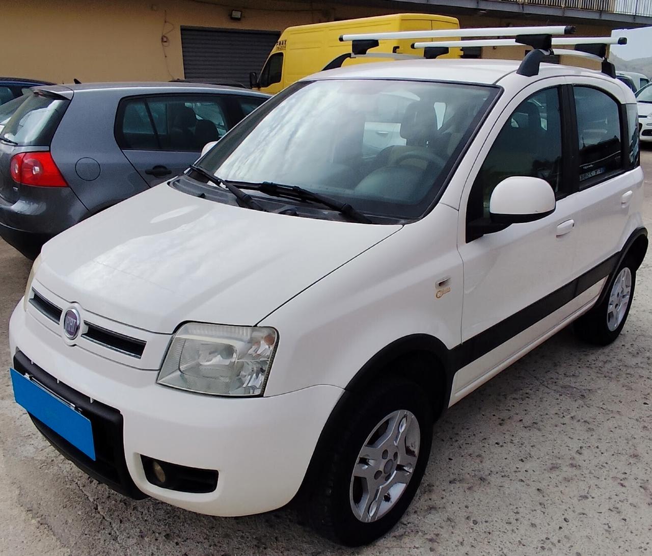 Fiat Panda 1.3 MJT 16V DPF 4x4 Climbing