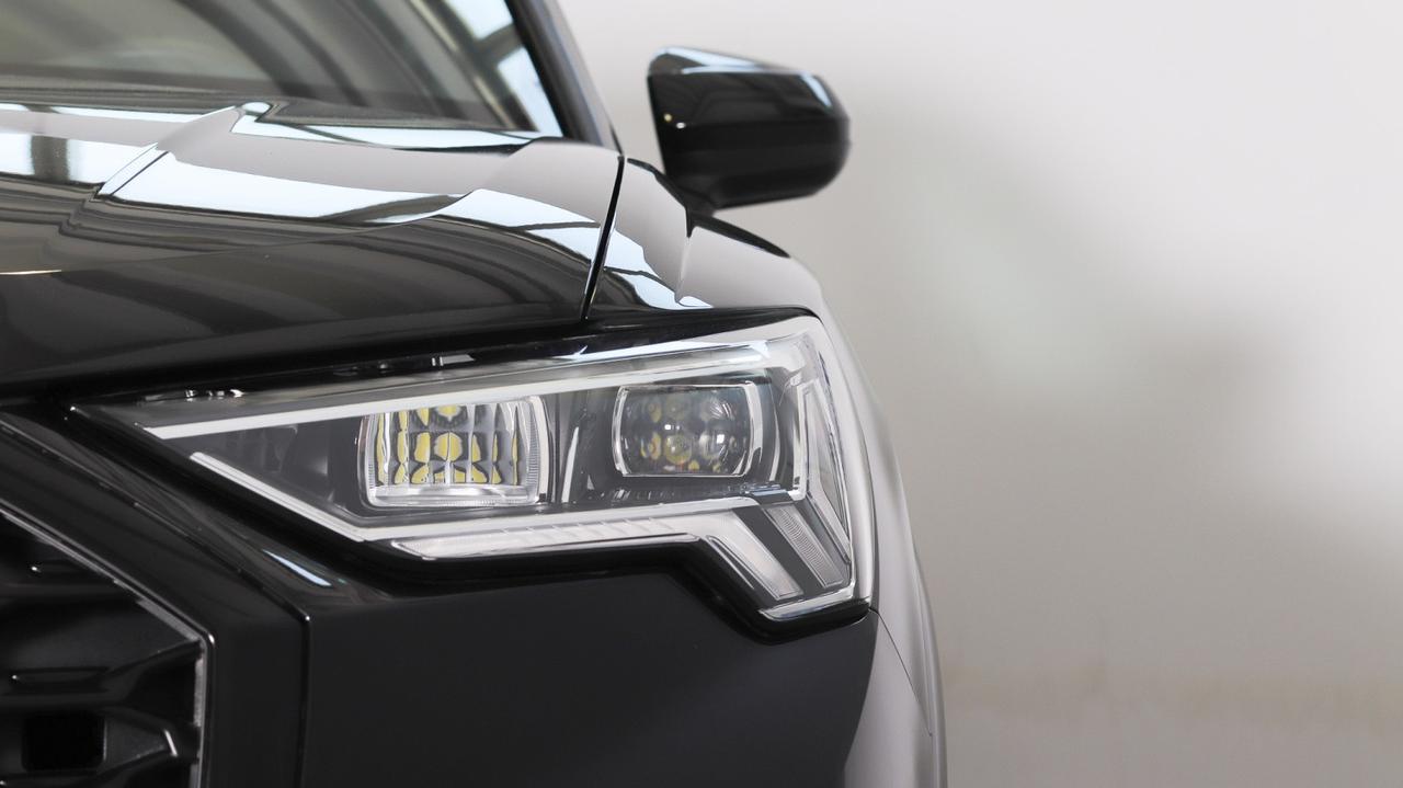 Audi Q3 Sportback 35 Tdi S-line Black Identity 150 Cv