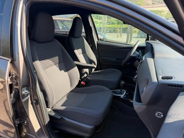 Toyota Yaris 1.5 Hybrid 5 porte Lounge Red/Bronze