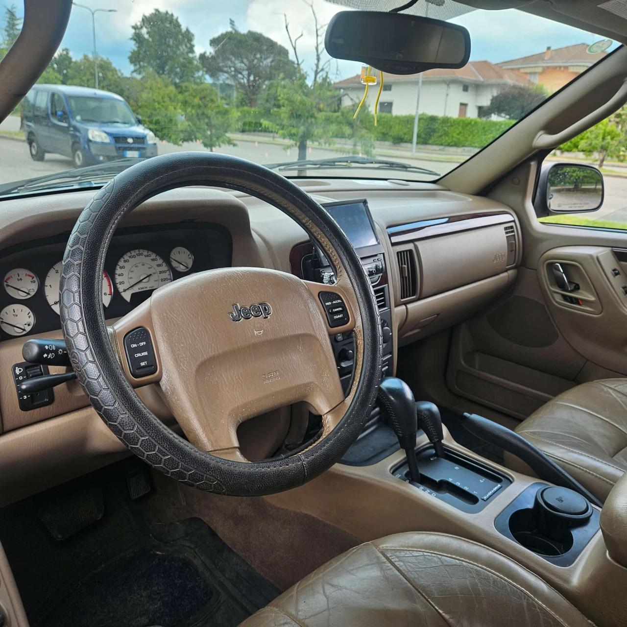 Jeep Cherokee 2.8 CRD Sport