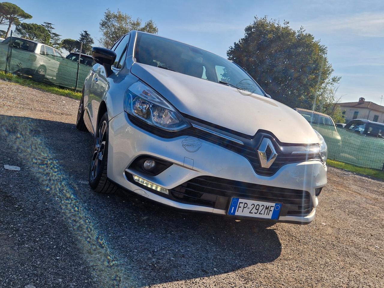 Renault Clio 90 CV 5 porte EURO6B VENDUTA