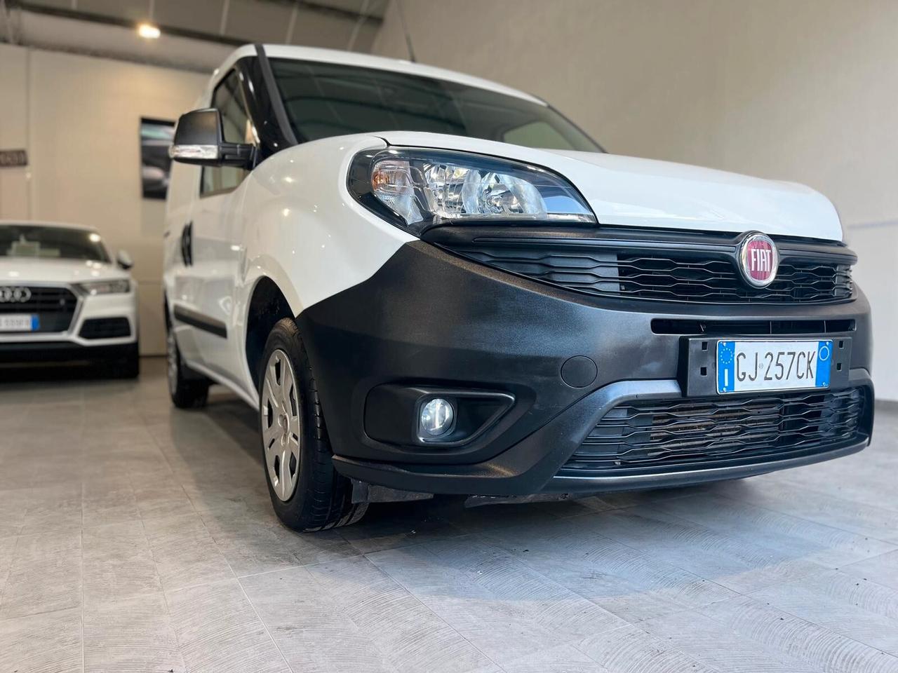 Fiat Doblo DOBLò 1.6 MJT 105 CV 3 POSTI LOUNGE 2022 *UNICOPRO* *52MILAKM*