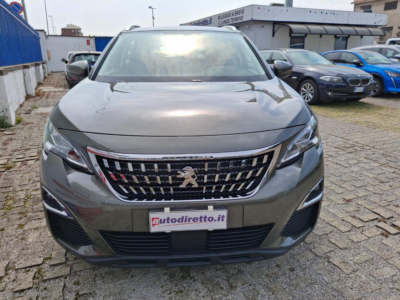 PEUGEOT 3008 BlueHDi 130 S&S EAT8 Business