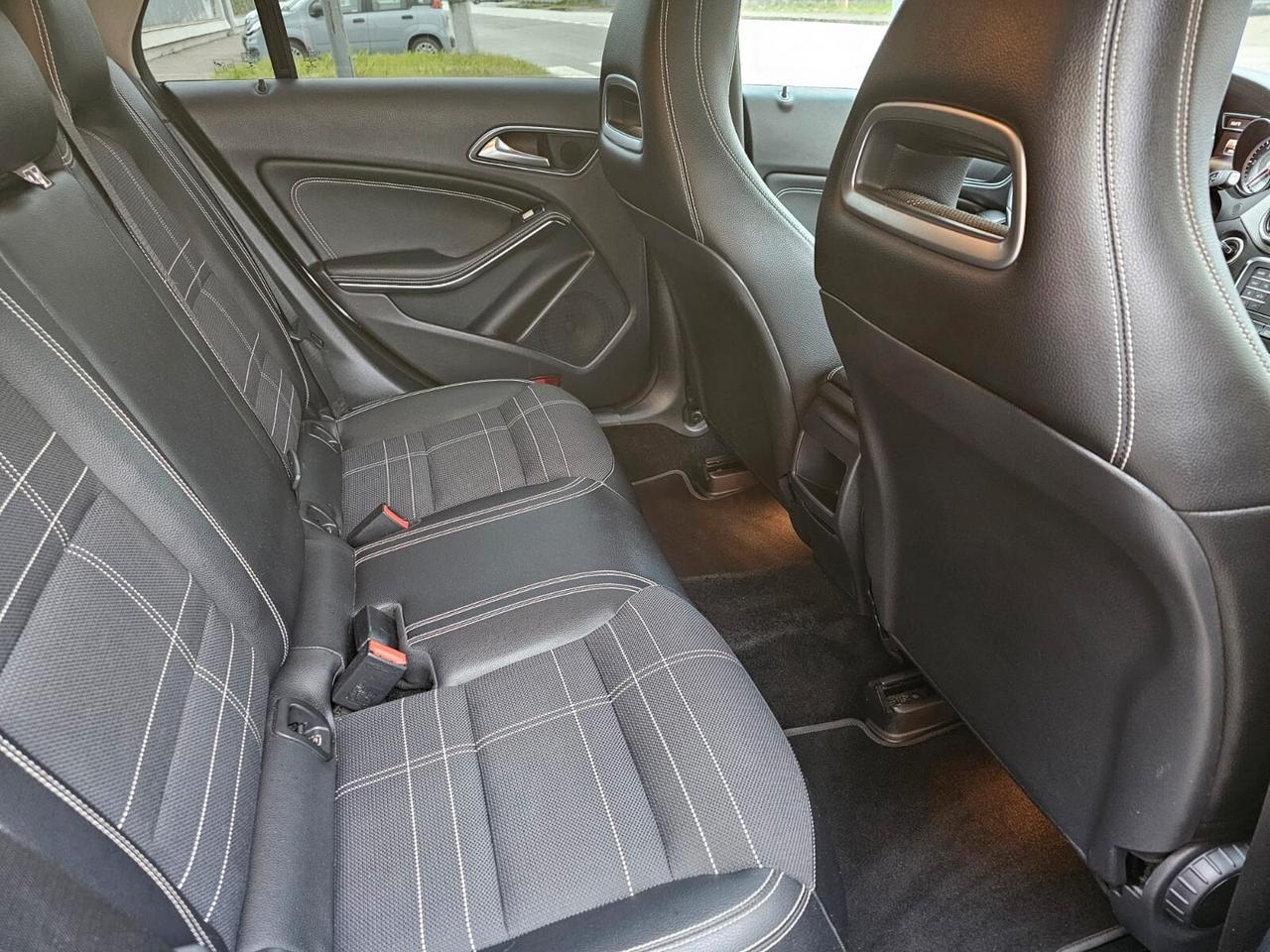 Mercedes-benz CLA 200d 136cv Shooting Brake Sport*Navi*Bi-Xeno*18*Pdc*