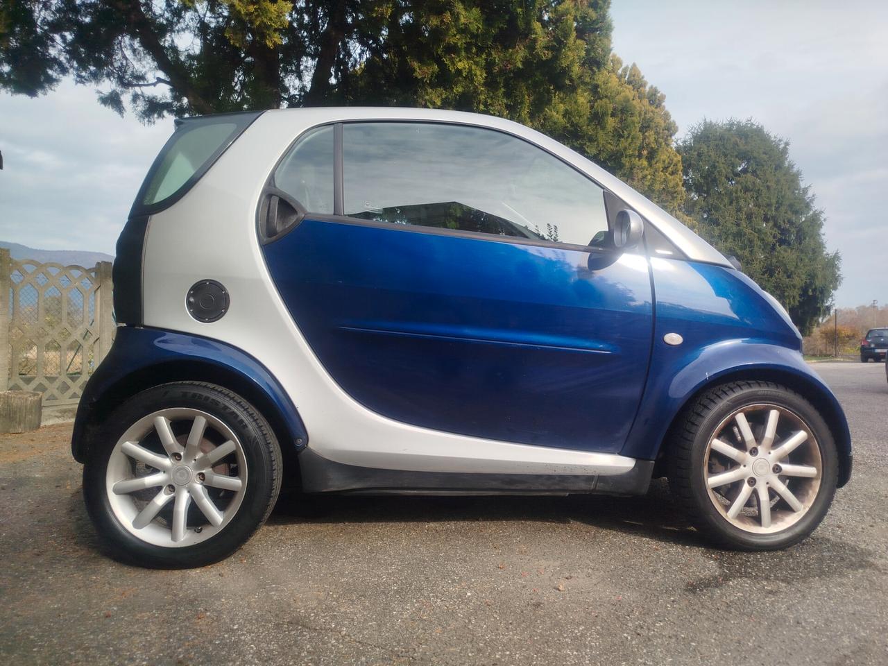 Smart ForTwo 700 coupé passion (45 kW)