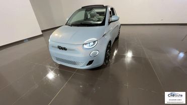FIAT - 500 E - 500 La Prima Berlina