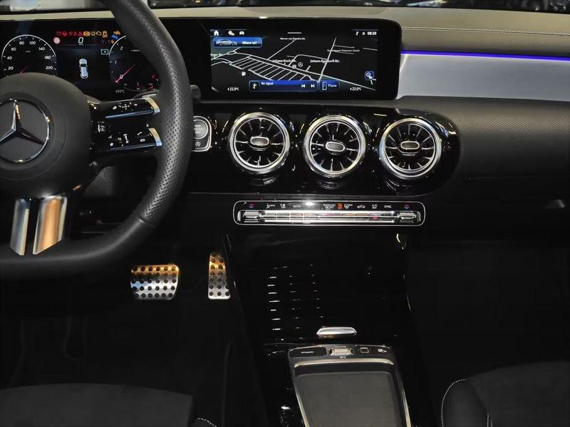 Mercedes-Benz CLA CLA 200 d AMG Line NIGHT PACK MBUX LED