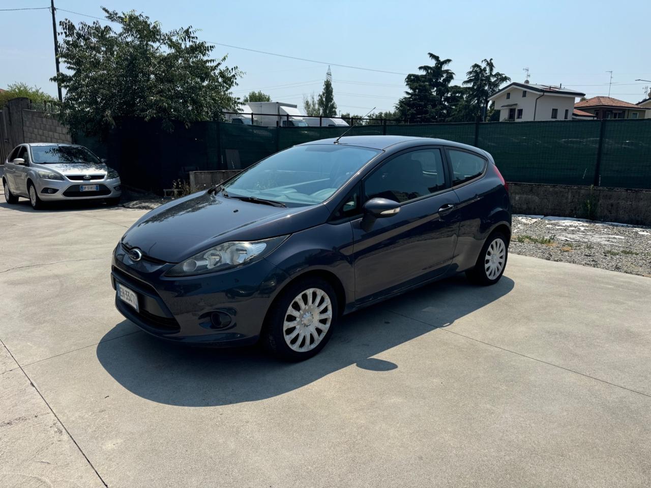 Ford Fiesta 1.4 3 porte Bz.- GPL Titanium