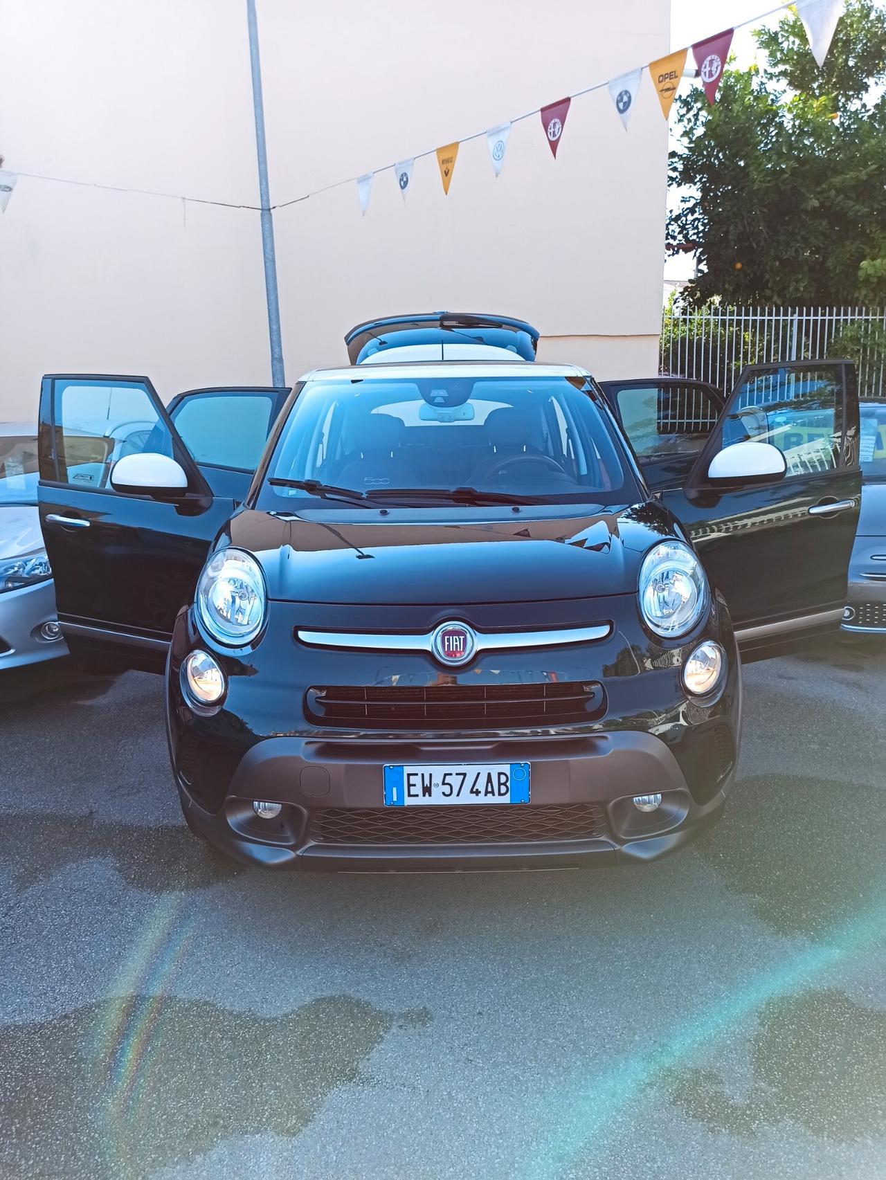 Fiat 500L 1.3 Multijet 85 CV Trekking Tetto panoramico bicolore