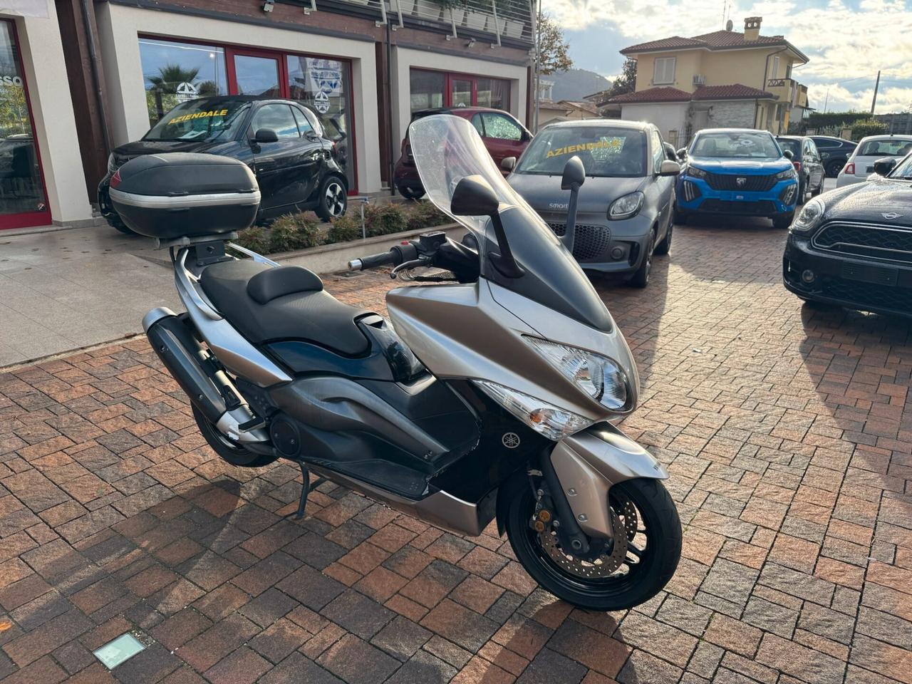 YAMAHA T-MAX 500