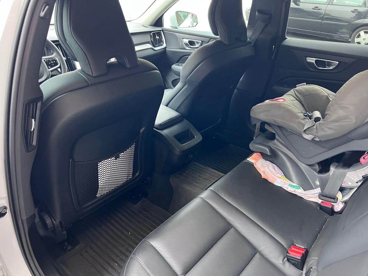 Volvo V60 Core 2.0 B4 MHEV #7114