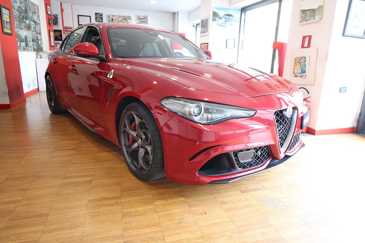 Alfa Romeo Giulia Quadrifoglio MANUALE 2.9 V6 Bi-Turbo